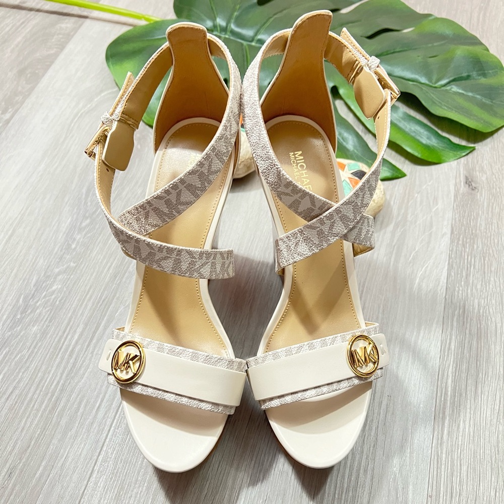 Michael Kors Carmen Logo Faux Leather Wedge Sandal ✨brand new✨No box - Picture 2 of 8